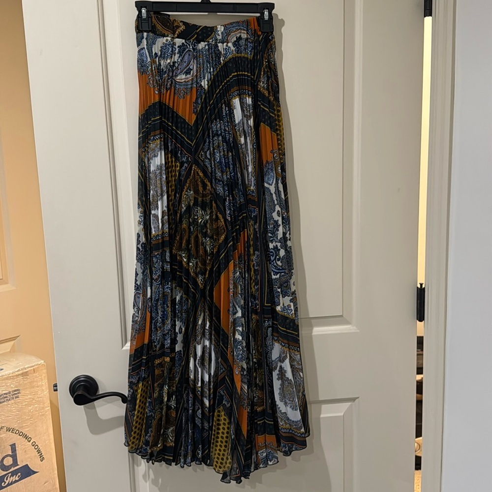 HM maxi skirt